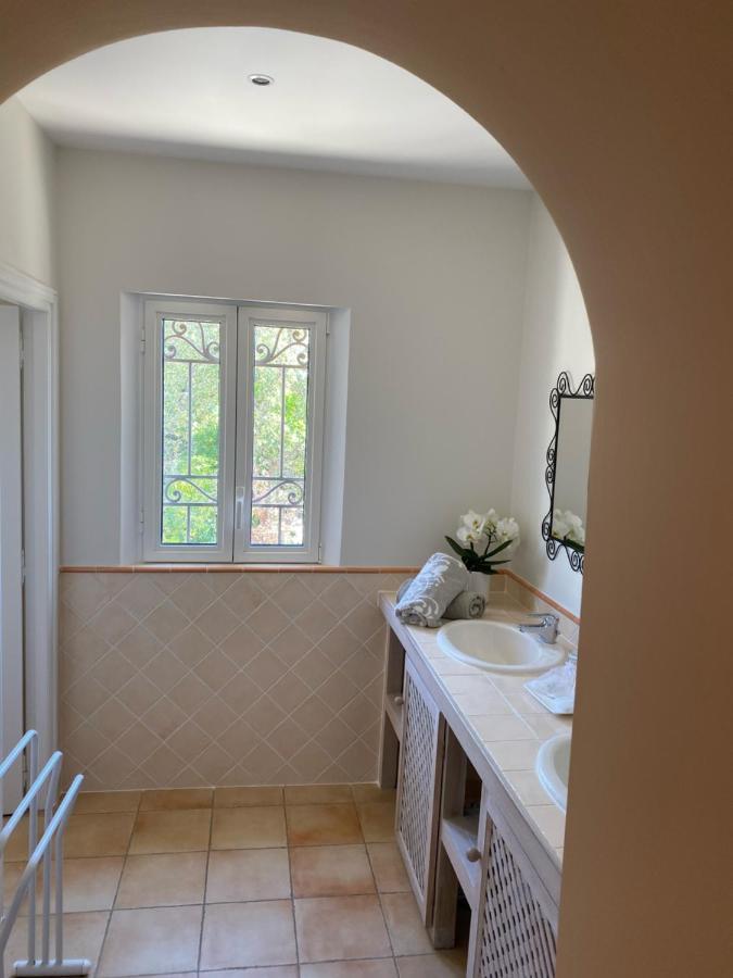 Bed and Breakfast La Mauresque Гримо Экстерьер фото
